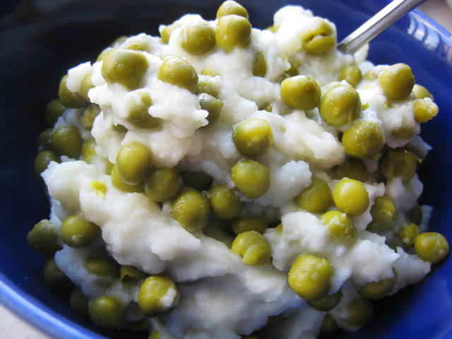 Mashed Potatoes and Green Peas
